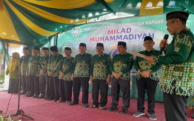 Milad ke-111 Muhammadiyah di Kapuas: Pengukuhan Pengurus hingga Target Bangun 5 Sekolah Baru